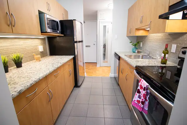 1310 Archibald Street - Spacious Two-Bedroom Suite Apartment for - Photo 7