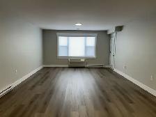 1Bed Den/1Bath Uptown Near Shopping/Restaurants, Available Aug1 - Photo 7