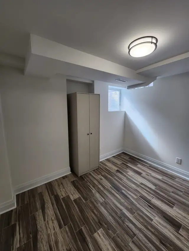 Room for rent - heartland- female only - Photo 4