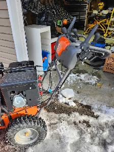Husqvarna ST 330 30inch 2 stage snowblower - Photo 5
