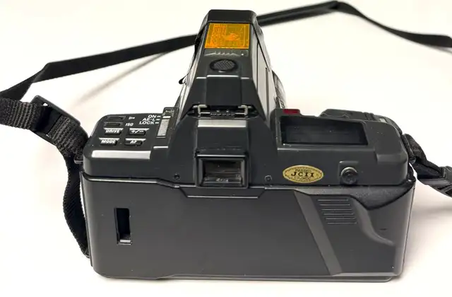 Yashica 230-AF 35mm Film Camera w/Yashica AF 35-70mm Lens - Photo 5