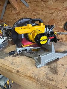 DEWALT 10