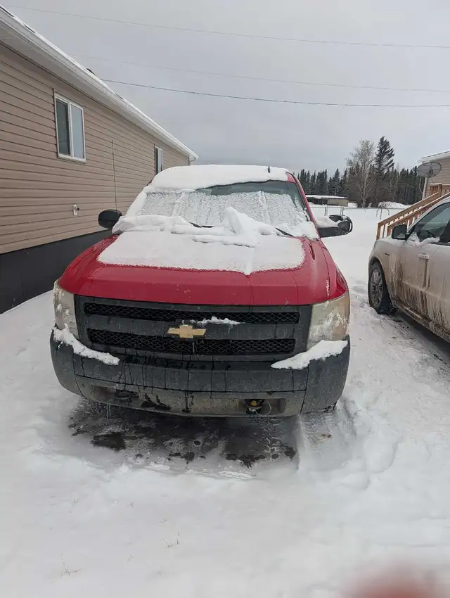 Chevrolet Silverado - Photo 3