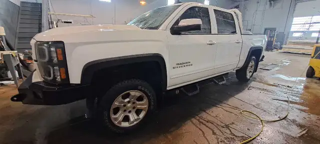 2015 Chevrolet Silverado 1500 5.3L V8 Accident Free/One