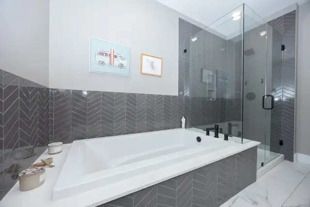 PENTHOUSE CONDO NEAR THE LAKE! 604 529 Truswell Road - Photo 7