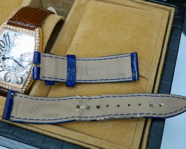 2015 Franck Muller 18kt Gold Curvex Quartz with Factory Diamonds - Photo 10