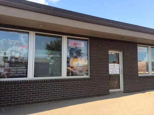 Retail/Office Space for lease - Photo 2