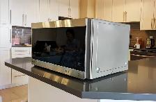 New LG Stainless Microwave Oven / Smart Inverter ( 1250W, 120V) - Photo 3