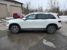 2020 Mercedes-Benz GLB - Photo 3