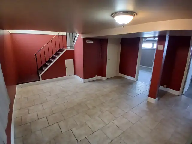 $199,900.  Approx $1100 Monthly payments. OAC.  Price DROP ! - Photo 6