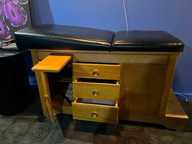 Antique medical exam table, unique piece of funtiture. - Photo 4