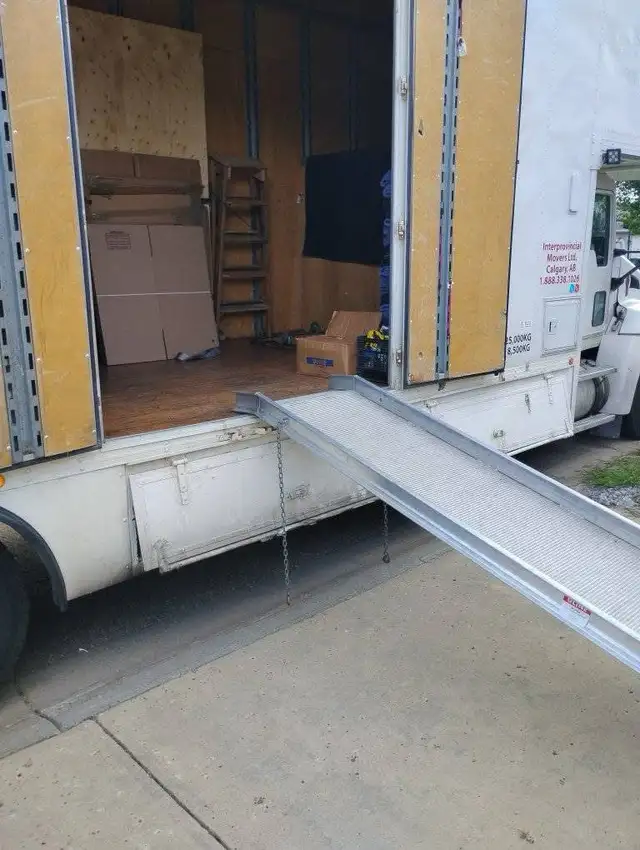 30 year old male looking for cash labour work - Photo 3