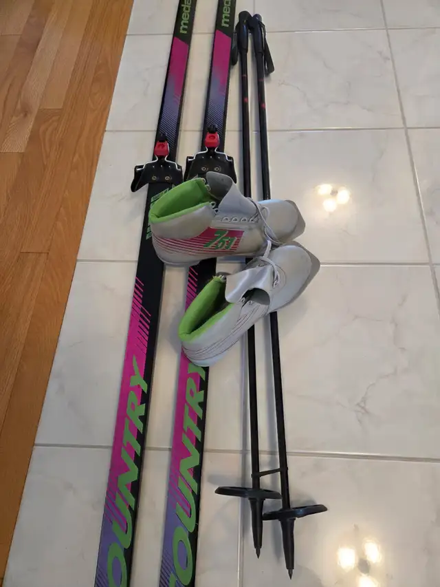 Cross Country Ski Package - Photo 2