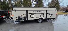 2015 ROCKWOOD HIGH WALL-WET BATH 276-SLEEPS 7-3000LB-LOADED-NICE