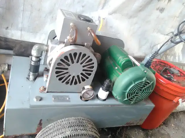 deluxe portable vacuum pump, milker