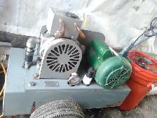 deluxe portable vacuum pump, milker