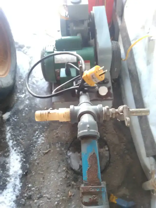 deluxe portable vacuum pump, milker - Photo 2