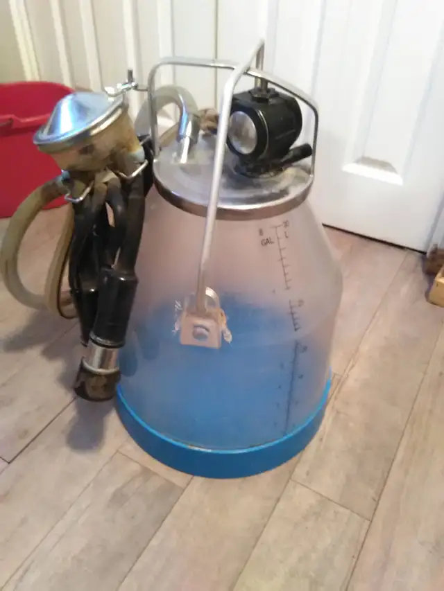 deluxe portable vacuum pump, milker - Photo 5