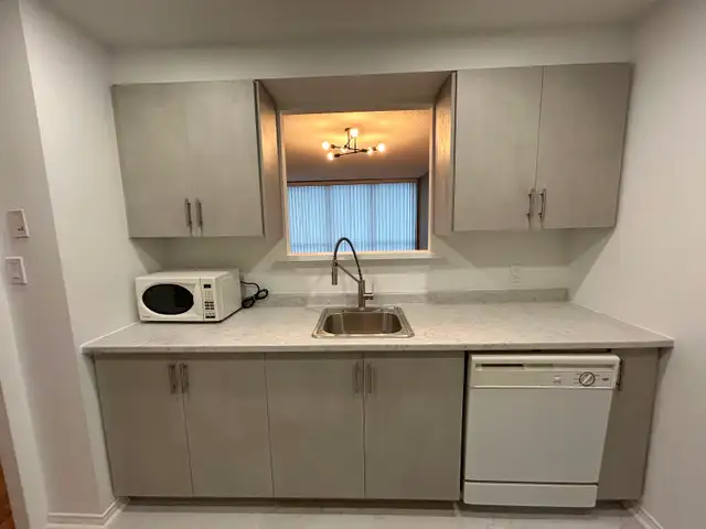 1 Bedroom (  Den) Condo for Rent in Milton - Photo 5