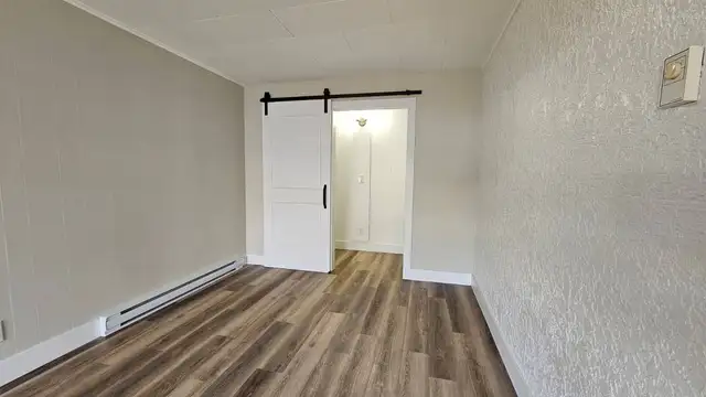Newly Renovated 1 Bedroom Suite in a 55  Community - Photo 14
