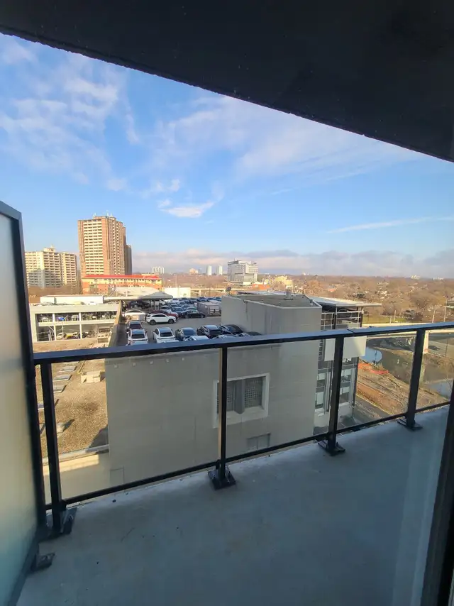 ✨New 1 Bed   Den available for April 1st ! (Wi-Fi included) ! - Photo 4