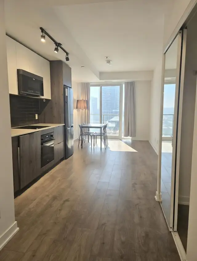 ✨ 1 Bed   Den New Condo (East Downtown) - available Apr 1st ! - Photo 5
