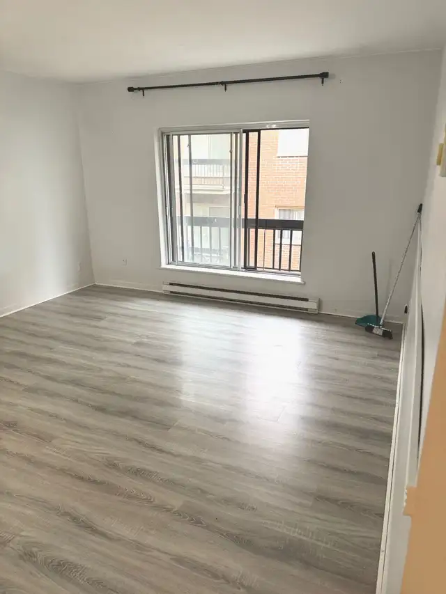 Near Metro Snowdom 3 1/2 ,41/2 all including for rent - Photo 6