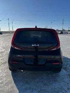 2022 Kia Soul LX - Photo 5