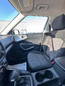 2022 Kia Soul LX - Photo 12