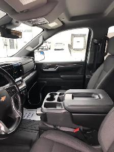 2023 Chevrolet Silverado LT - Photo 12