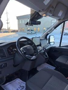 2022 Ford Transit T-250 - Photo 11