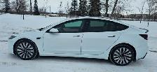 2025 TESLA MODEL 3 LONGE RANGE ALL WHEEL DRIVE WHITE ON WHITE - Photo 2