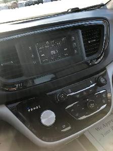 2017 Chrysler Pacifica LX - Photo 15