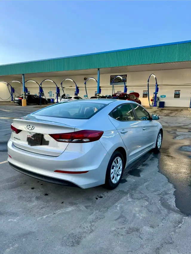 2017 Hyundai Elantra SE - Photo 10