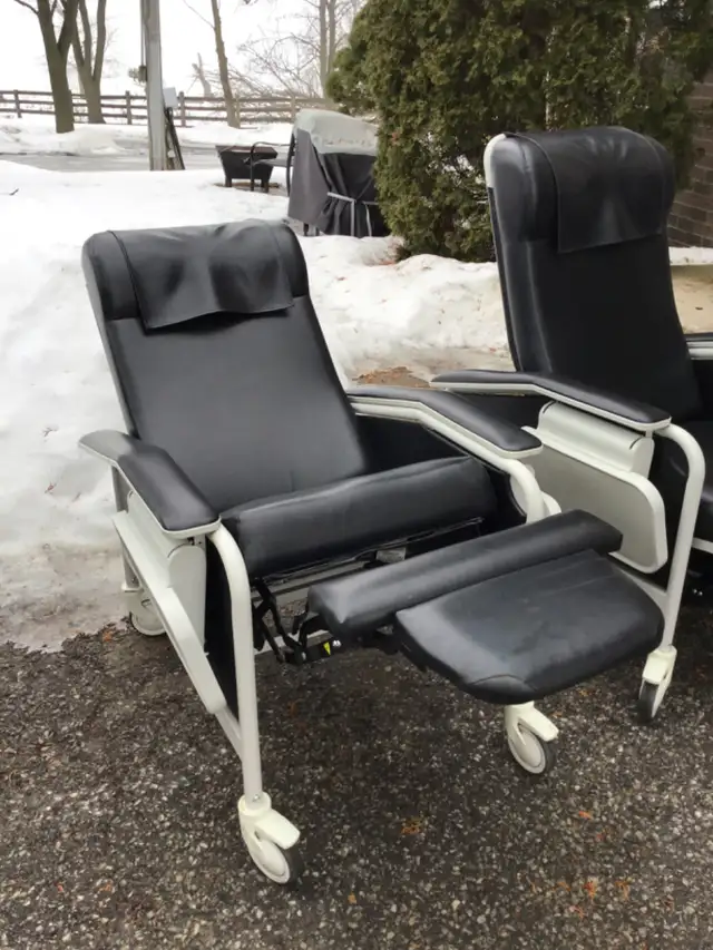MEDICAL/SPECIAL NEEDS ROLLING RECLINER CHAIRS - Photo 4