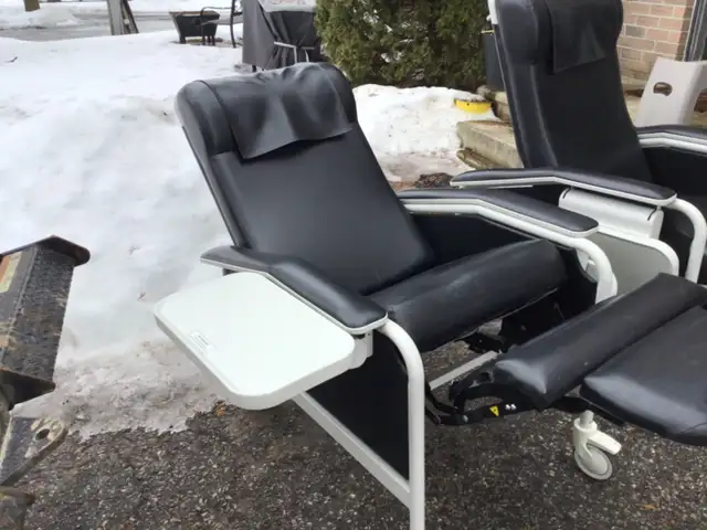 MEDICAL/SPECIAL NEEDS ROLLING RECLINER CHAIRS - Photo 6