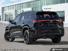 2026 Volkswagen Tiguan Comfortline R-Line Black Edition - Photo 4