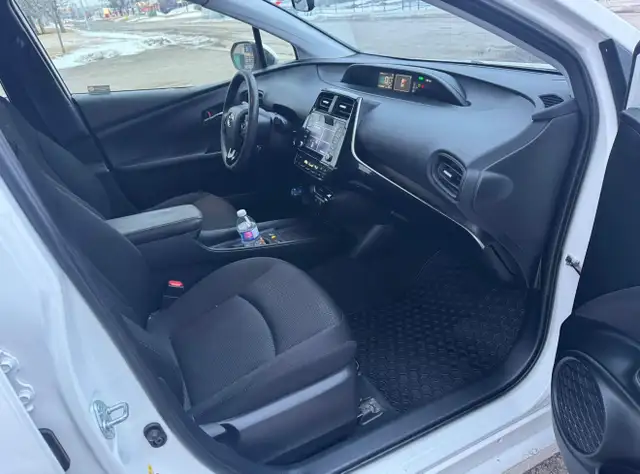 2021 Toyota Prius All Wheel Drive - Photo 7