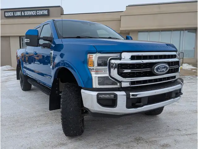 2020 Ford F-350 LARIAT Diesel/2.5'' Level/Black Rims/Liner - Photo 7
