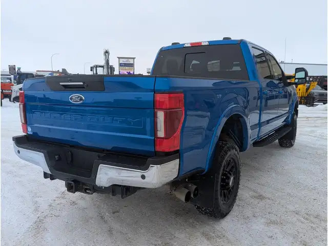 2020 Ford F-350 LARIAT Diesel/2.5'' Level/Black Rims/Liner - Photo 9