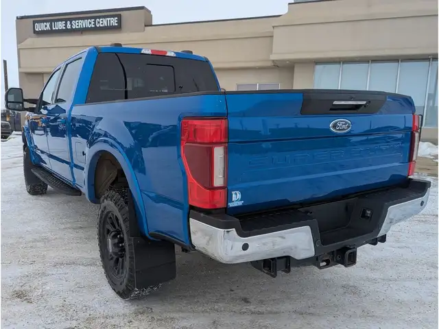 2020 Ford F-350 LARIAT Diesel/2.5'' Level/Black Rims/Liner - Photo 13