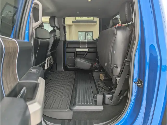 2020 Ford F-350 LARIAT Diesel/2.5'' Level/Black Rims/Liner - Photo 18