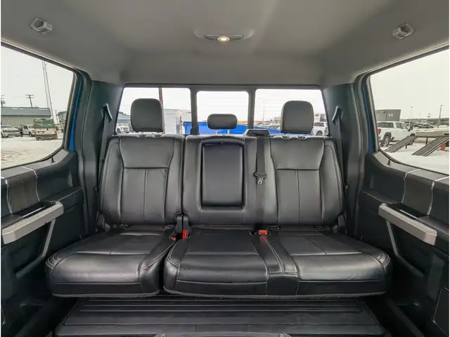 2020 Ford F-350 LARIAT Diesel/2.5'' Level/Black Rims/Liner - Photo 20