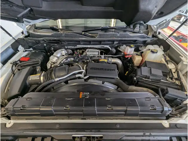 2022 Chevrolet SILVERADO 3500HD LTZ Touch Media/Camera/6.6L V8 D - Photo 4