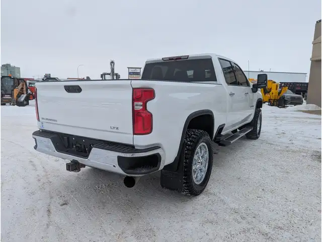 2022 Chevrolet SILVERADO 3500HD LTZ Touch Media/Camera/6.6L V8 D - Photo 8