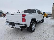 2022 Chevrolet SILVERADO 3500HD LTZ Touch Media/Camera/6.6L V8 D - Photo 8