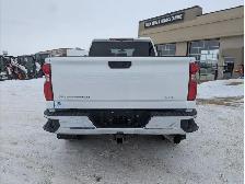 2022 Chevrolet SILVERADO 3500HD LTZ Touch Media/Camera/6.6L V8 D - Photo 9