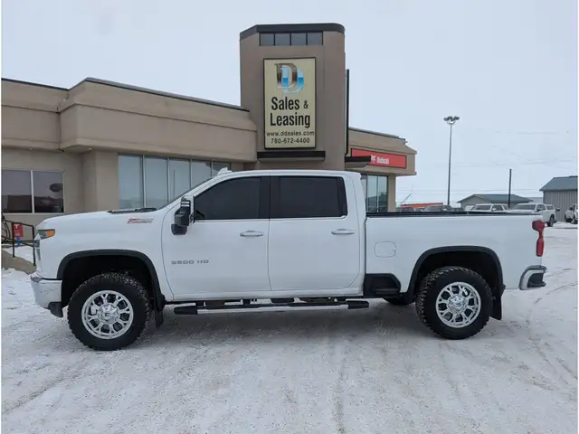2022 Chevrolet SILVERADO 3500HD LTZ Touch Media/Camera/6.6L V8 D - Photo 11