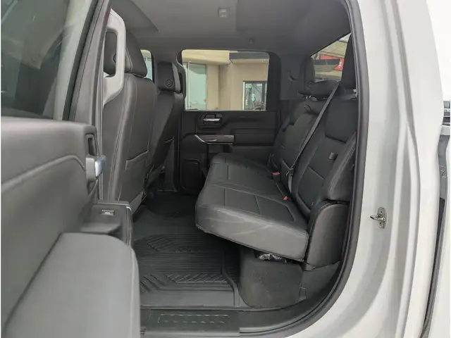 2022 Chevrolet SILVERADO 3500HD LTZ Touch Media/Camera/6.6L V8 D - Photo 16