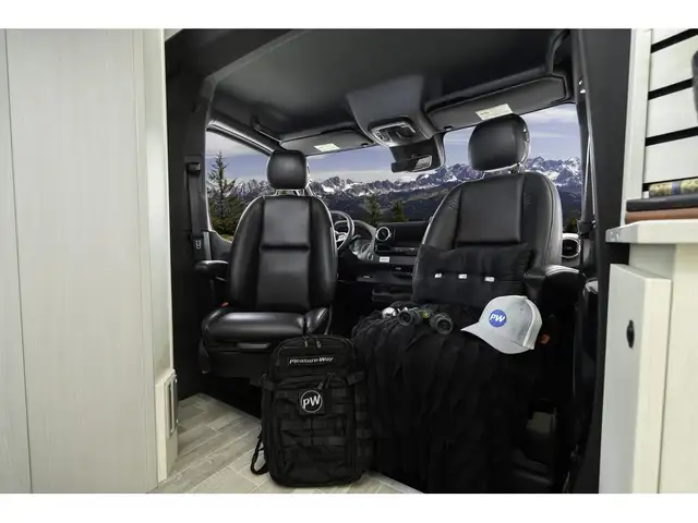 2026 Pleasure-Way Plateau XL TS Classe B Mercedes Sprinter 2026 - Photo 24